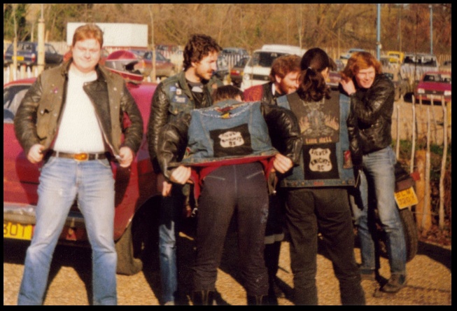 640x430 pixels (123K)